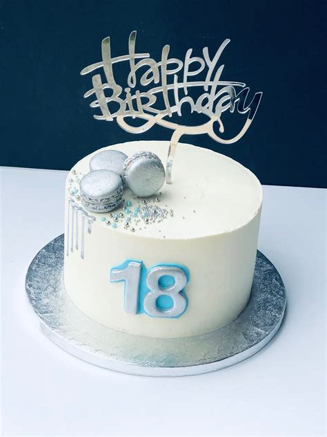18 yaş pastası erkek